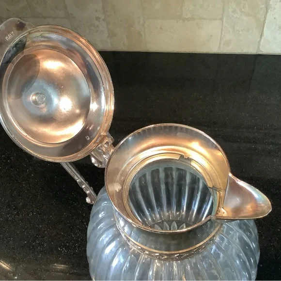 VINTAGE GLASS WATER PITCHER MADE IN ITALY ( No Other Markings)